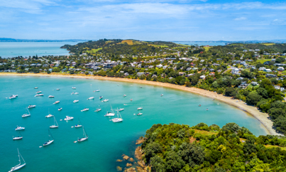 Auckland baai met boten