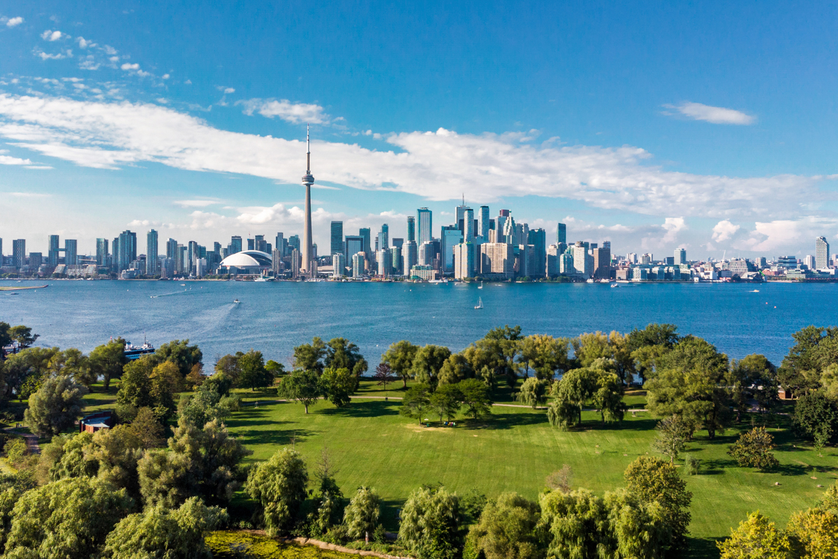 Rondreis Oost Canada Skyline met CN Tower in Toronto
